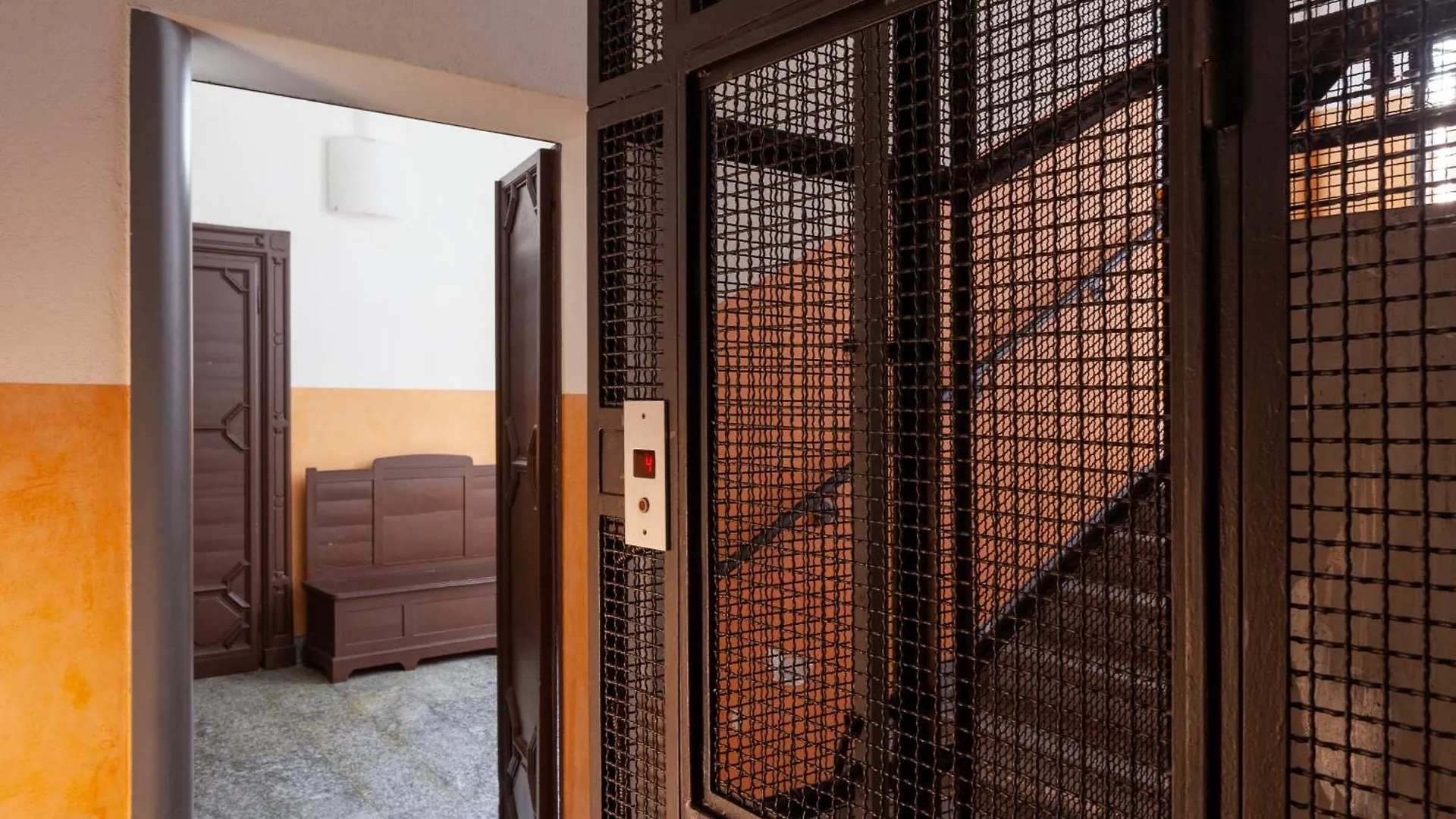 Apartment Comodo Appartamento Nel Centro Storico Di Milano - San Vincenzo Italy